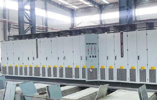 HD2000系列低壓工程型變頻器在大型齒輪箱測試平臺的應用