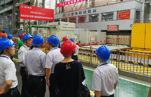 HD8000變頻器配套國內首臺24MW級6000r/min管道壓縮機用同步電動機順利完成鑒定試驗