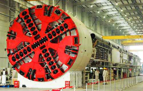 盾構(gòu)機刀盤驅(qū)動控制系統(tǒng)應(yīng)用