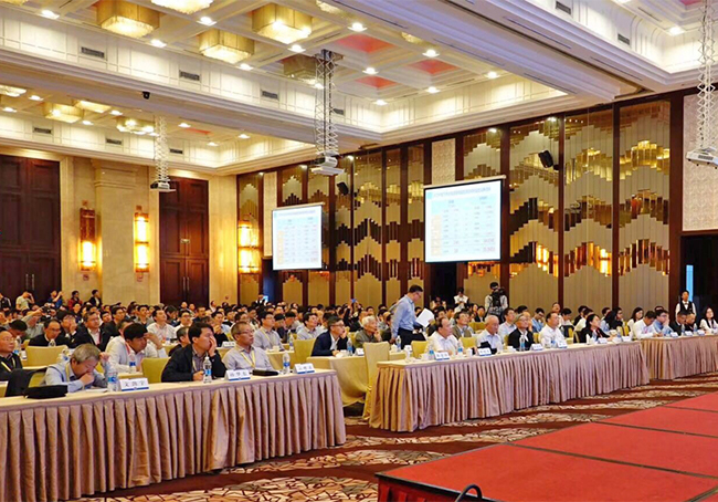 禾望電氣參加電力系統(tǒng)專委會、新能源并網(wǎng)與運行專委會2018年聯(lián)合學(xué)術(shù)年會 (1).jpg