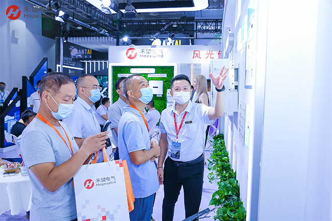 2022濟(jì)南光伏展  禾望2BT26展位實(shí)力吸睛 (7).jpg