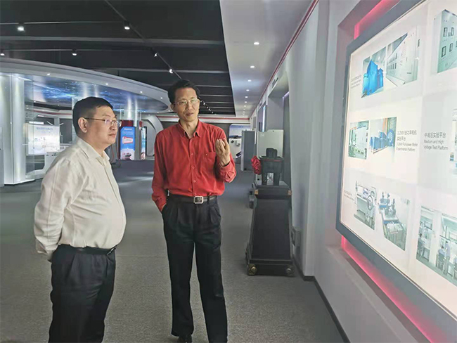 攜手賦能  國網綜能服務集團蒞臨考察禾望電氣 (1).jpg