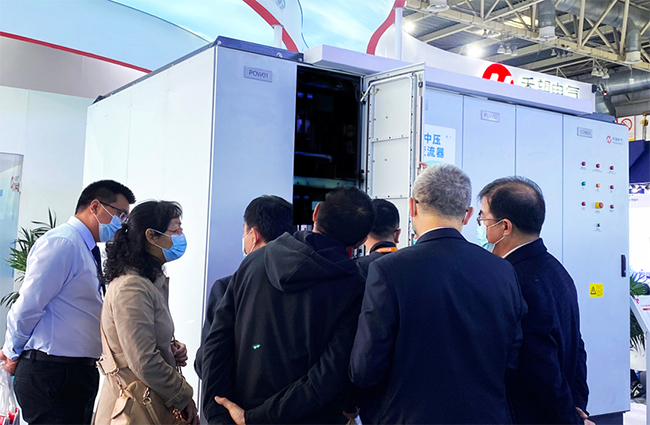 1677750265705894bq6k.jpg 御風前行禾望電氣閃耀2020北京風能展-2.jpg