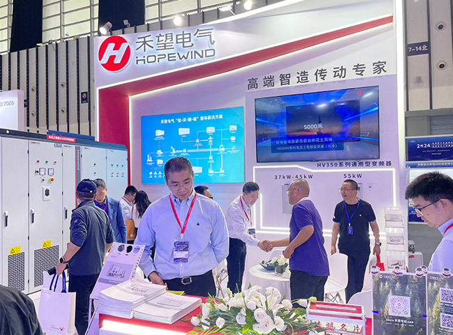 1728643050982191QeBm.jpg 2.jpg