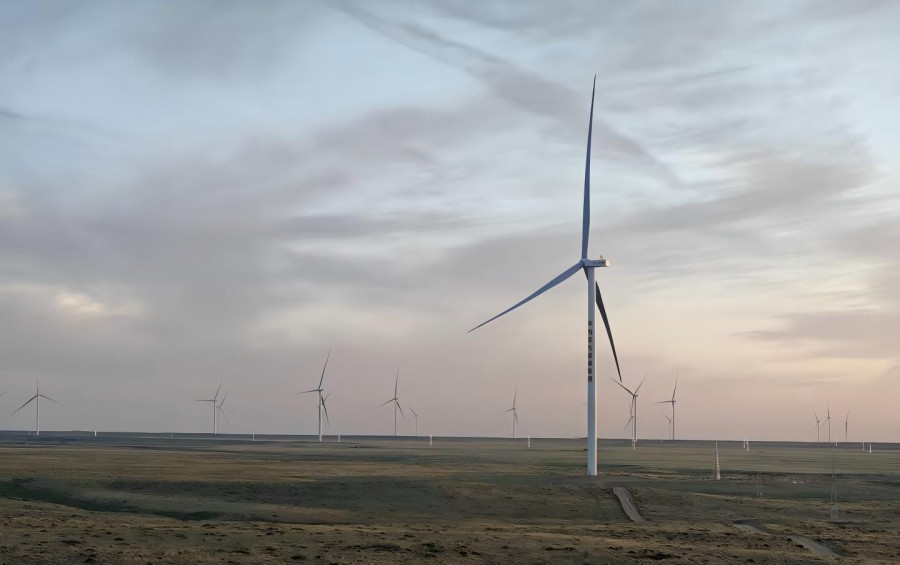 內蒙古巴彥淖爾毛都風電場 (1).jpg